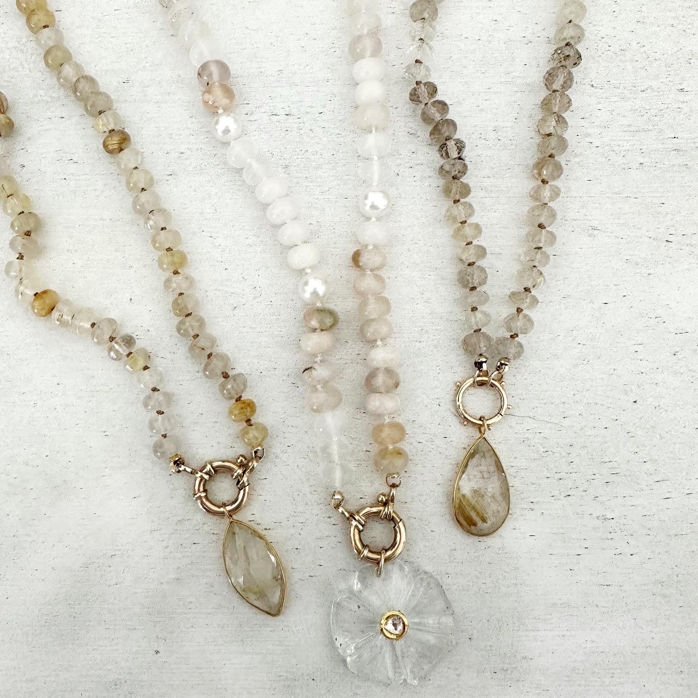 Load image into Gallery viewer, Golden Rutilated Quartz Gemstone Necklace
